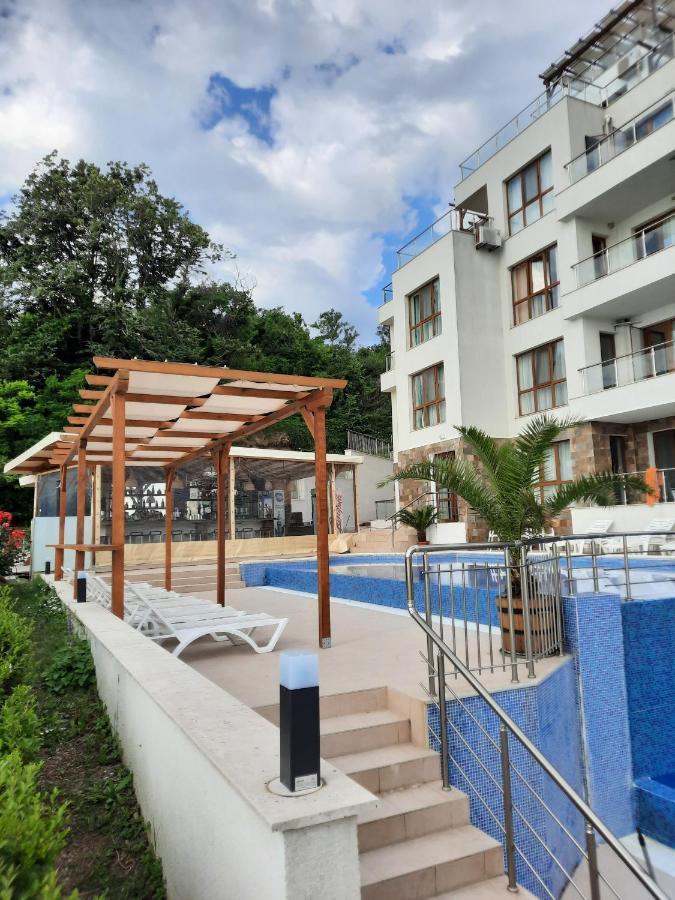 Byala Vista Cliff Apartments Экстерьер фото
