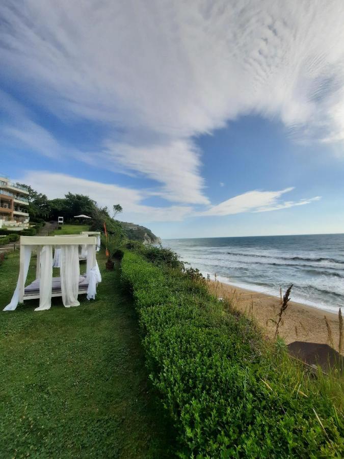 Byala Vista Cliff Apartments Экстерьер фото