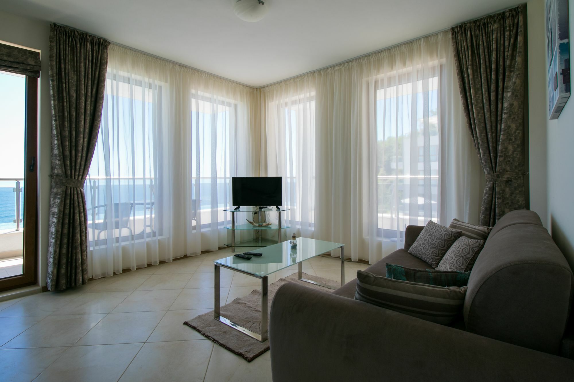 Byala Vista Cliff Apartments Экстерьер фото